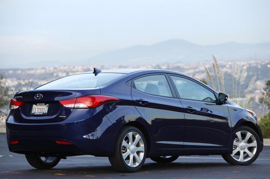  Hyundai Elantra 2011 года  (фото 35 из 144)